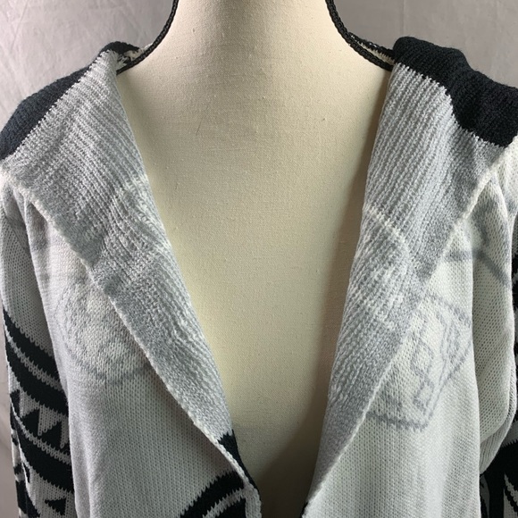 Geo Pattern Open Front Hooded Cardigan - Picture 10 of 10